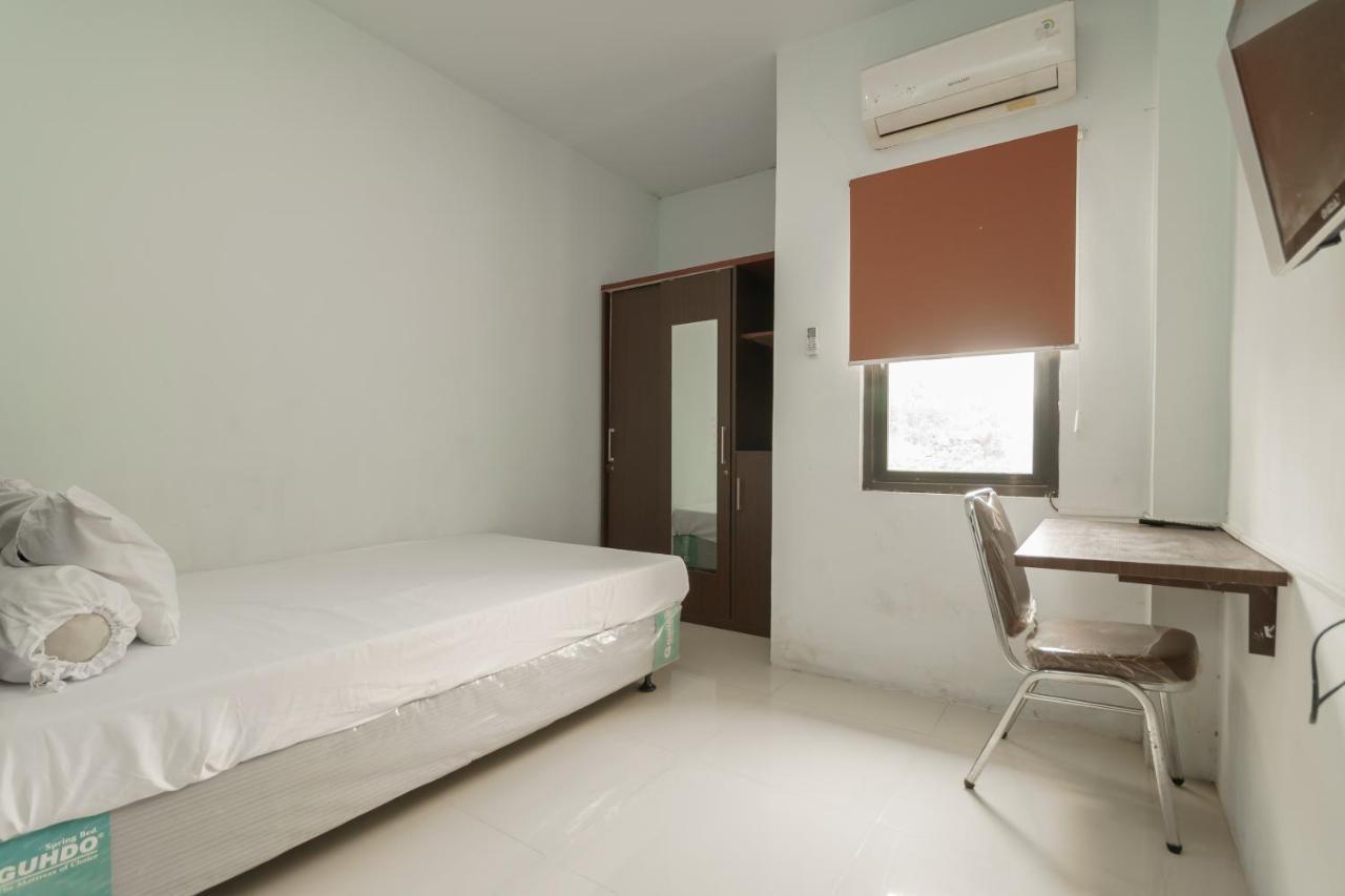 Koolkost Syariah Near Kampus Utama Universitas Budi Luhur Mencil 外观 照片