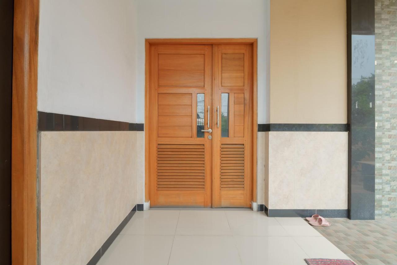 Koolkost Syariah Near Kampus Utama Universitas Budi Luhur Mencil 外观 照片