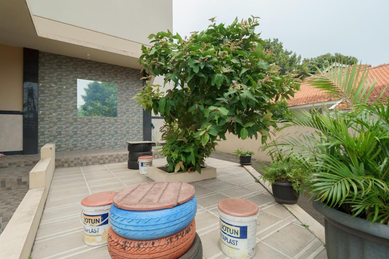 Koolkost Syariah Near Kampus Utama Universitas Budi Luhur Mencil 外观 照片
