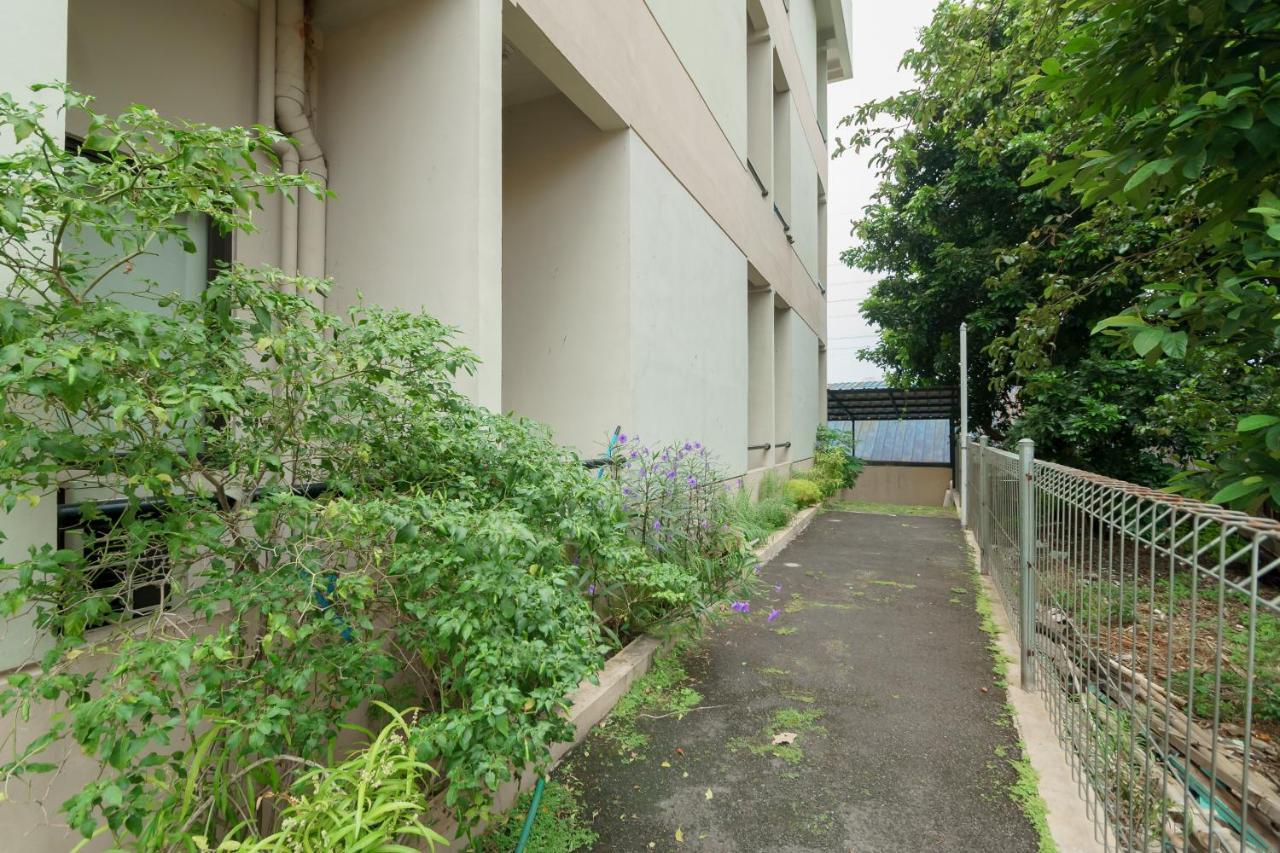 Koolkost Syariah Near Kampus Utama Universitas Budi Luhur Mencil 外观 照片