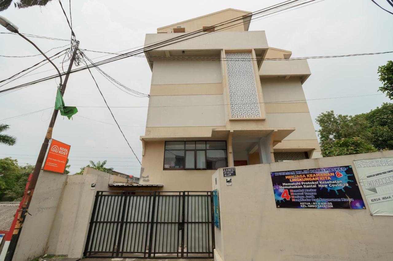 Koolkost Syariah Near Kampus Utama Universitas Budi Luhur Mencil 外观 照片