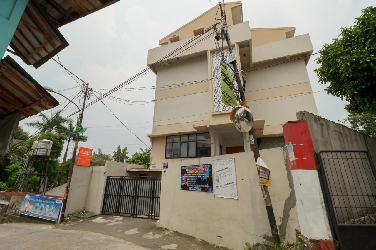 Koolkost Syariah Near Kampus Utama Universitas Budi Luhur Mencil 外观 照片